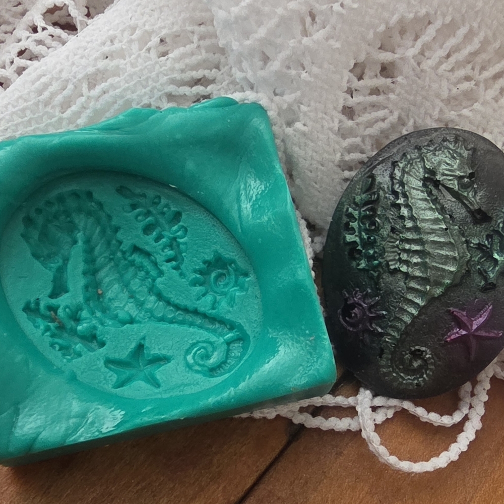 Seahorse Oval Cameo Mold, Jewelry Making For Resin / Polymer Clay 30x40mm